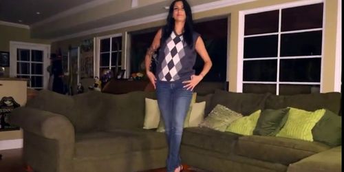 Perfect body brunette sucking huge dick and banging in (Giselle Mari)