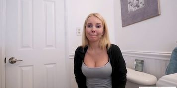 Blonde MILF stepmom surprised me with a sensual blowjob (Aaliyah Love)