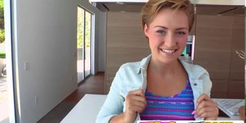 Short Haried Babe bailey gets a surprise from her Hunk