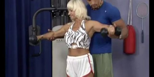 sexy fitness mom