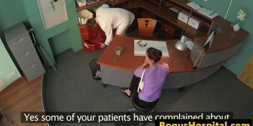 Doctor pussyfucks babe looking into complaint