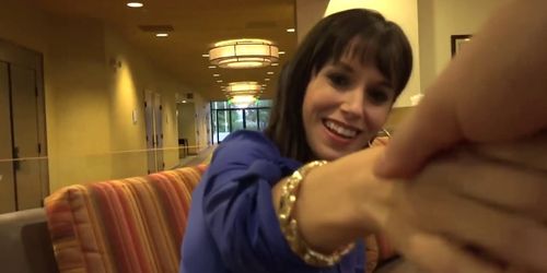This hot mom has a face that asks to be creamed on and