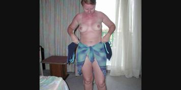 Real life amateur wifes nude sexy pictures!