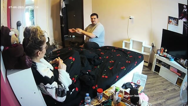 Bedroom camera at Gella Winston Wolfe reallifecam apartment at V-oe editat