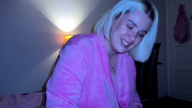 Blonde Amateur POV Anal Creampie With Big Ass Roommate