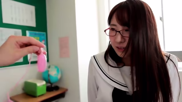 The Bookworm Girl Accepted My Love