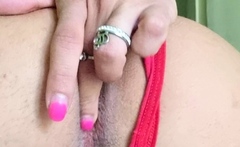 Amateur Latina Milf Masturbates on Cam