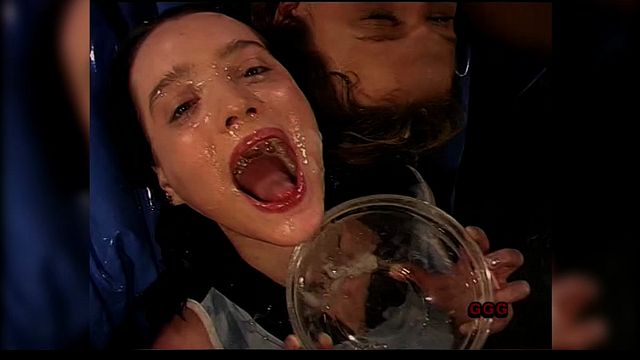 Hot Babe Two Girls One Cock Messy eway