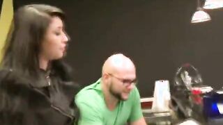 Latina Amateur Girl Flashing Her Near Perfect Ass