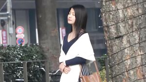 ARA-e5o [Angel in a white coat] 24 years old [Neat beauty] Aoi-chan is here! The reason for her application to work in the proctology department is "I've been interested for a long time ..." A nurse full of neat atmosphere! In fact, a metamorphosis nurse