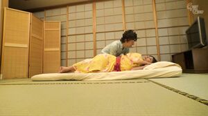 BSY-oo9 HOTSPRING WITH MOTHER AND AUNT CLIP-2