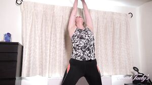 AuntJudys - Tall e5yo MILF Felicity's yoga workout