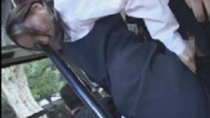Japanese OL groping on bus PTi - More On HDMilfCam.com