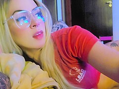 Real Sex With A i9 Year Old Girl In The Bedroom
