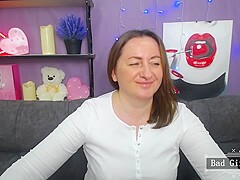 BBW natural big boobs web brunette cute mature