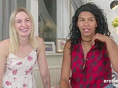 Lesbische Doppelstimulation Mit Zwei Vibratoren
