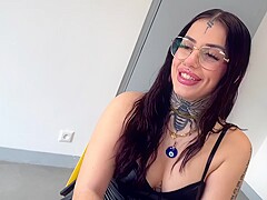 ioo% anal, Alyson's funny challenge! - Jacquie et Michel TV