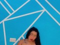 Zorrita atrevida en lenceria chupa dildo y tiene un delicioso orgasmo