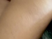 Esposa estrenando juguete (succionador con vibrador)