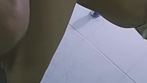 Le regalo mi coño a mi mejor amigo y no pensó dos veces en rompermelo
