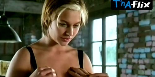 Christiane Paul Breasts Scene in Dumm Gelaufen