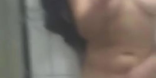 LA PEPINA LATINA CHILENA SE MASTURBA EN VIDEO CASERO XXX