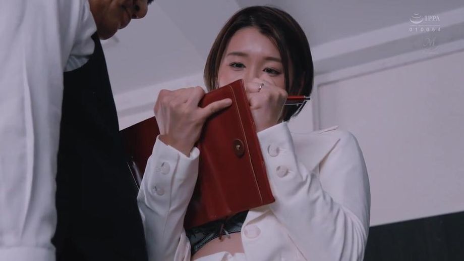 Married Secretary, Sweat And Kiss-Filled Creampie Sex In The President's Office. A High-Spec "Five Times Over" Newcomer, Appoint