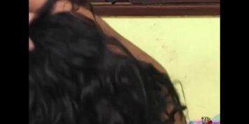 Morena linda e gostosa gemendo e gozando dando a bucetinha e o cusinho bem gostoso