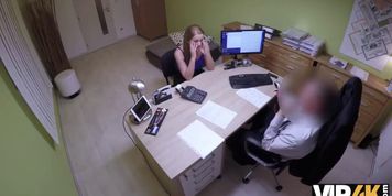 VIP4K. El sexo por dinero es necesario para que la mujer