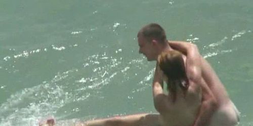 THESANDFLY - Hottest Public Beach Action! - video i
