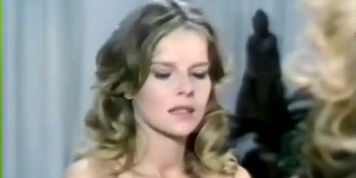 Maria Baxa Breasts, Butt Scene in Incontri Molto Ravvicinati Del Quarto Tipo