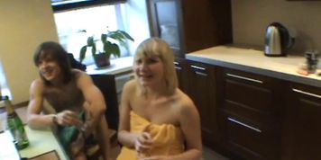 Babe is double penetrated - video e2