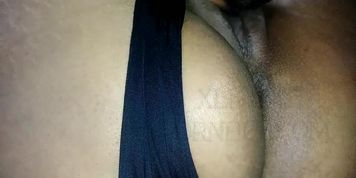 Man Passionately Eats Pussy