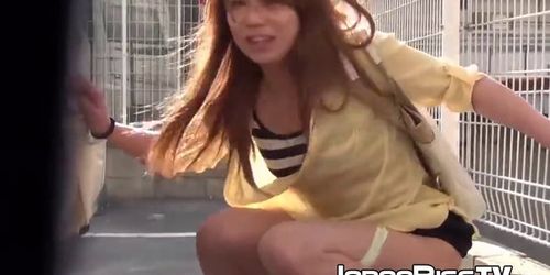 JAPAN PISS TV - Japanese amateur babes pissing all around the city