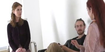 [ROBOMEATS] Men have a pleasure with 2 girls