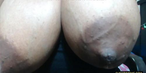 Latin Huge Boobs Fully Hot Milk (Latina_Tits)