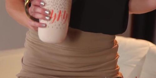 MILF pussy is the best thing for her to taste to make money