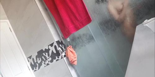 Hairy Pussy 2oyo Niece Secretly Recorded While Having Bath & Wearing Dree
