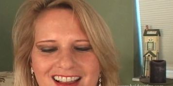 smoking hot milf - video i