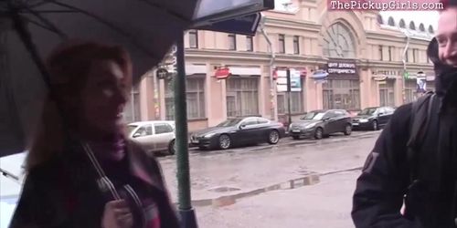Blonde agrees to get filmed for money