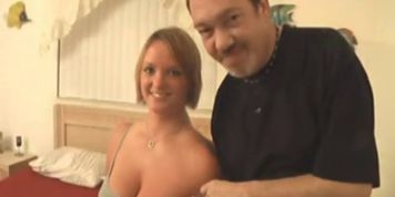 A Member's Girlfriend Gets Slut Training - video e
