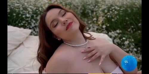MelanieNyman Playing her pussy!! infront of came!
