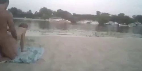 fuck on the beach with wanker
