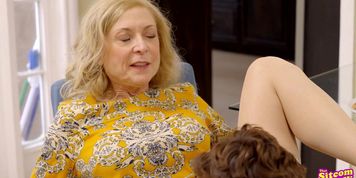 Grandmas cookies (Nina Hartley)