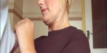 Sally Taylor homemade bllowjob and facial