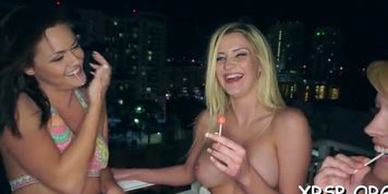 Passionate pussy plowing - video i