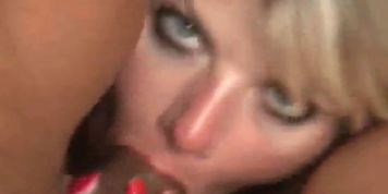 2 hot milfs - video 2