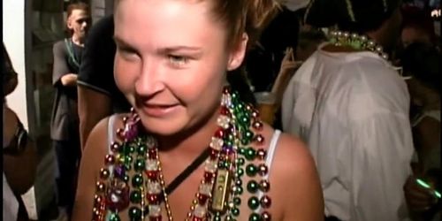 Minnesota woman flashing boobs and pussy at Fantasy Fest