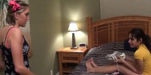 Lesbian Smell Feet