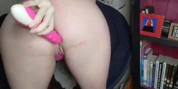 Goth Thick Girl Touches Herself Vid 2/4